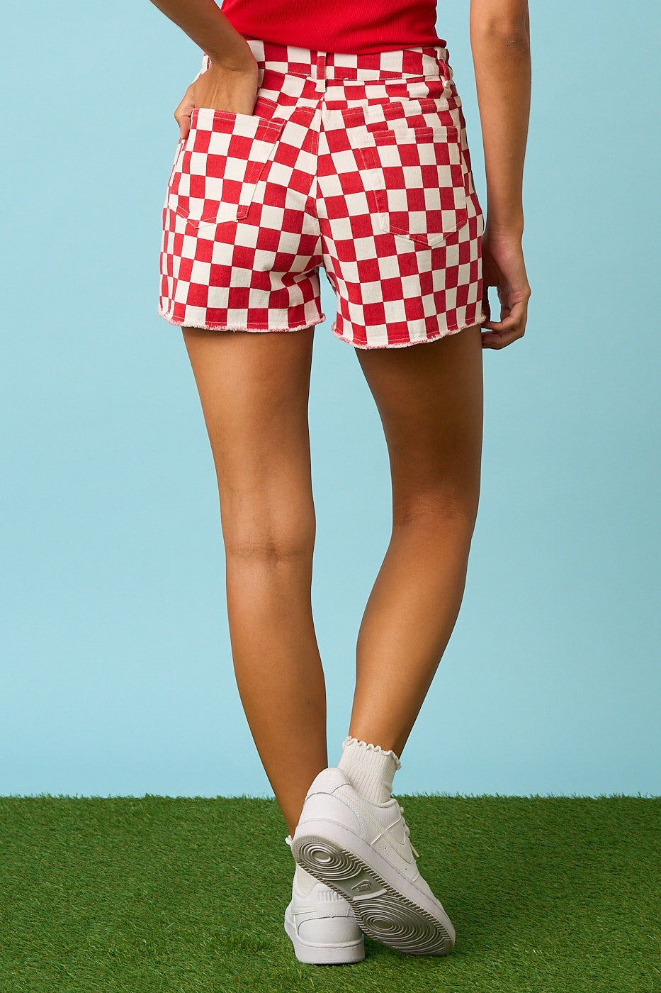 Red Checkered Frayed Hem Casual Shorts