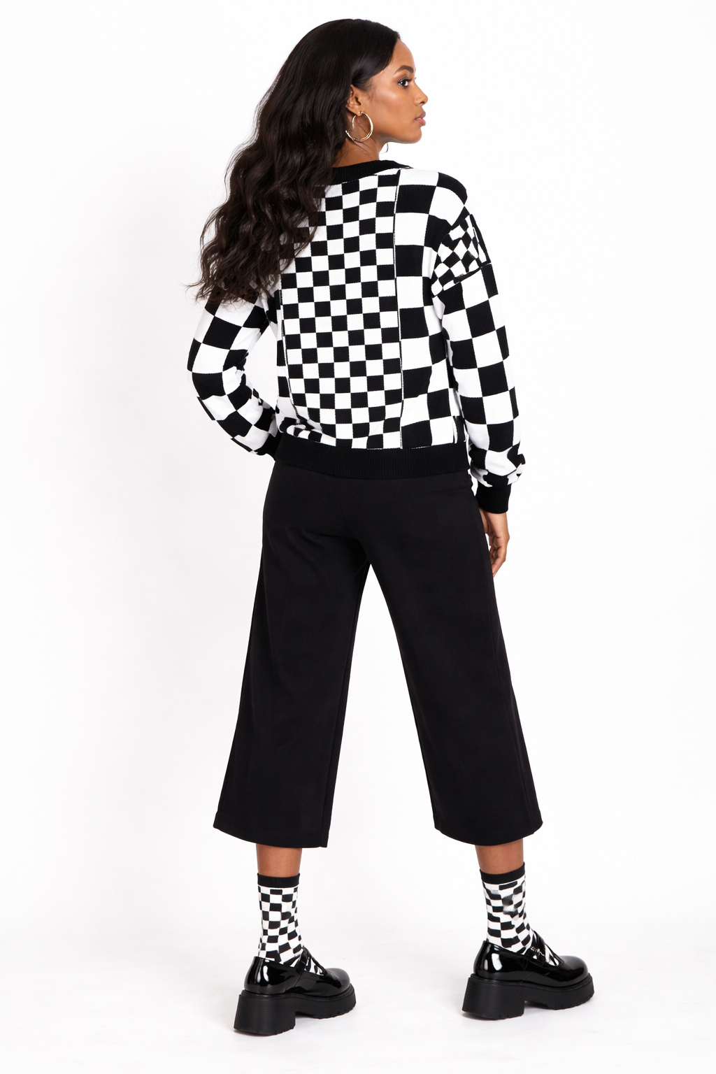 Black Checkered Print Drop Shoulder Round Neck Sweater